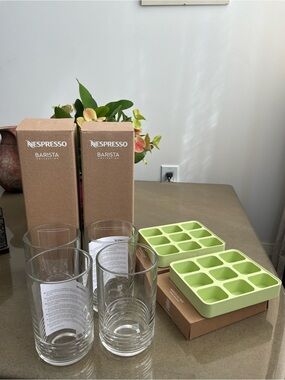 Nespresso Bundle Large Tumbler 480ml + Silicone Pistachio Ice Cube Trays 😅